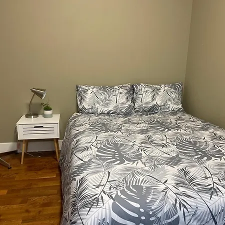 Guest Room With Private Bath In Langford Victoria Exterior photo