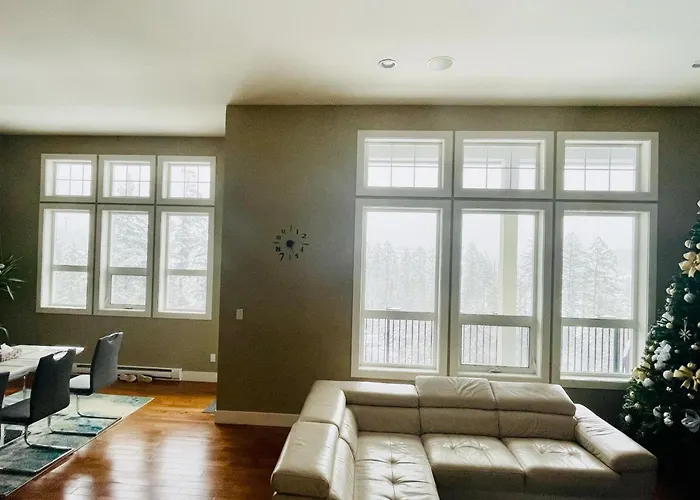Guest Room With Private Bath In Langford