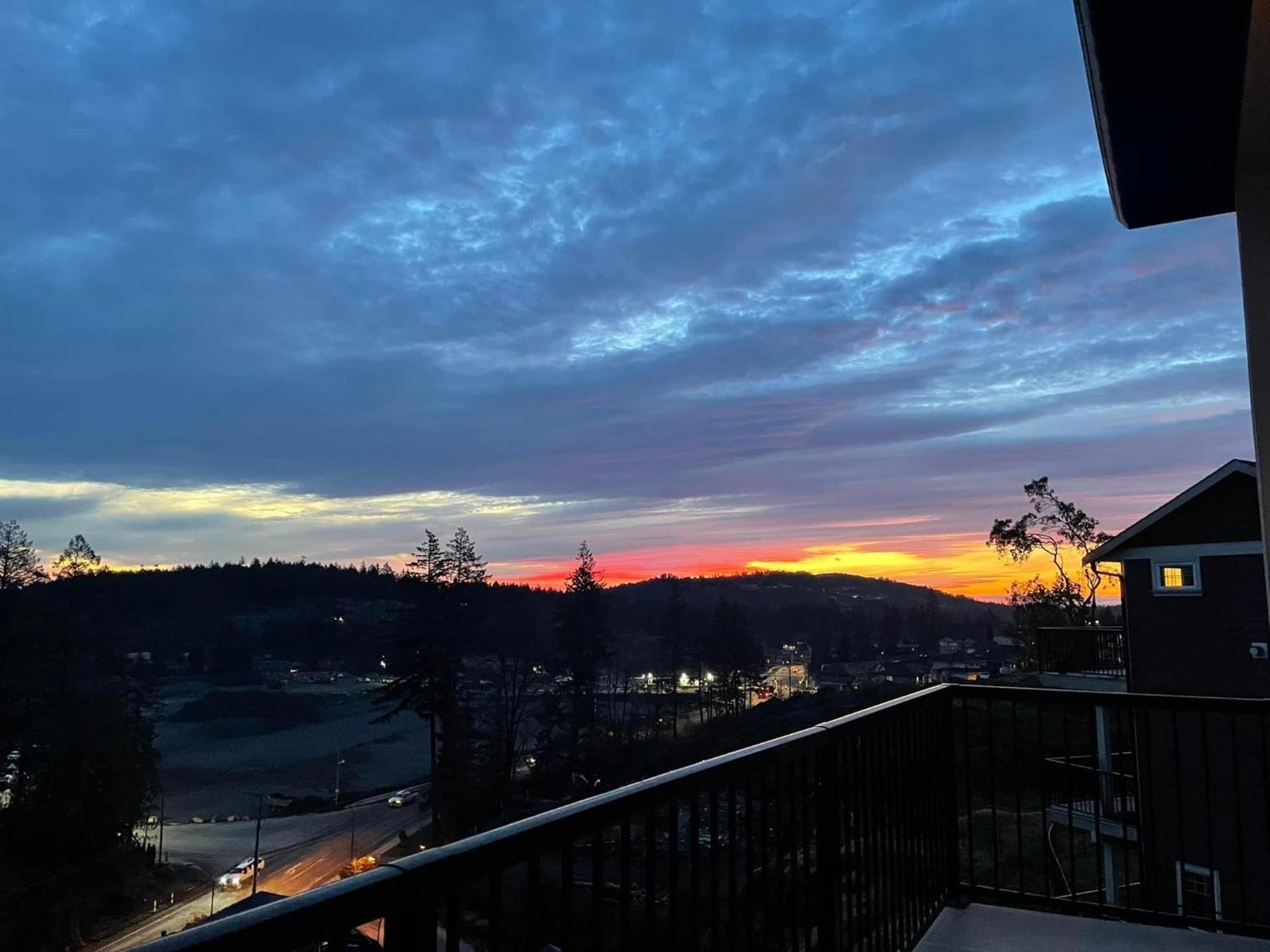 Homestay Guest With Private Bath In Langford